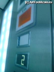 [P18] in lift (la panoul cel mai de jos vazut in poza asta scrie la ce etaj ai ajuns) » foto by starsbery
 - 
<span class="allrVoted glyphicon glyphicon-heart hidden" id="av249880"></span>
<a class="m-l-10 hidden" id="sv249880" onclick="voting_Foto_DelVot(,249880,2316)" role="button">șterge vot <span class="glyphicon glyphicon-remove"></span></a>
<a id="v9249880" class=" c-red"  onclick="voting_Foto_SetVot(249880)" role="button"><span class="glyphicon glyphicon-heart-empty"></span> <b>LIKE</b> = Votează poza</a> <img class="hidden"  id="f249880W9" src="/imagini/loader.gif" border="0" /><span class="AjErrMes hidden" id="e249880ErM"></span>