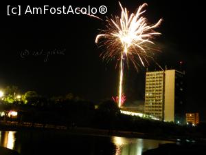 [P03] Foc de artificii de Sf. Maria, organizat de hotelul Capitol din Jupiter pentru oaspeţii săi.  » foto by cod_gabriel
 - 
<span class="allrVoted glyphicon glyphicon-heart hidden" id="av824724"></span>
<a class="m-l-10 hidden" id="sv824724" onclick="voting_Foto_DelVot(,824724,2316)" role="button">șterge vot <span class="glyphicon glyphicon-remove"></span></a>
<a id="v9824724" class=" c-red"  onclick="voting_Foto_SetVot(824724)" role="button"><span class="glyphicon glyphicon-heart-empty"></span> <b>LIKE</b> = Votează poza</a> <img class="hidden"  id="f824724W9" src="/imagini/loader.gif" border="0" /><span class="AjErrMes hidden" id="e824724ErM"></span>