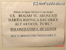 [P16] afisul pus pe spatele usii de la baie » foto by cosminp
 - 
<span class="allrVoted glyphicon glyphicon-heart hidden" id="av103082"></span>
<a class="m-l-10 hidden" id="sv103082" onclick="voting_Foto_DelVot(,103082,2325)" role="button">șterge vot <span class="glyphicon glyphicon-remove"></span></a>
<a id="v9103082" class=" c-red"  onclick="voting_Foto_SetVot(103082)" role="button"><span class="glyphicon glyphicon-heart-empty"></span> <b>LIKE</b> = Votează poza</a> <img class="hidden"  id="f103082W9" src="/imagini/loader.gif" border="0" /><span class="AjErrMes hidden" id="e103082ErM"></span>