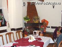 [P05] In restaurant » foto by roxxie
 - 
<span class="allrVoted glyphicon glyphicon-heart hidden" id="av50367"></span>
<a class="m-l-10 hidden" id="sv50367" onclick="voting_Foto_DelVot(,50367,2325)" role="button">șterge vot <span class="glyphicon glyphicon-remove"></span></a>
<a id="v950367" class=" c-red"  onclick="voting_Foto_SetVot(50367)" role="button"><span class="glyphicon glyphicon-heart-empty"></span> <b>LIKE</b> = Votează poza</a> <img class="hidden"  id="f50367W9" src="/imagini/loader.gif" border="0" /><span class="AjErrMes hidden" id="e50367ErM"></span>