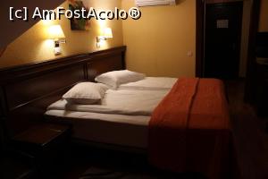 [P12] Daneș Județul Mureș, Domeniul Dracula, Pensiunea Dracula, Camera, Patul a fost mare și comod, aveam și aer condiționat » foto by mprofeanu
 - 
<span class="allrVoted glyphicon glyphicon-heart hidden" id="av1130791"></span>
<a class="m-l-10 hidden" id="sv1130791" onclick="voting_Foto_DelVot(,1130791,2327)" role="button">șterge vot <span class="glyphicon glyphicon-remove"></span></a>
<a id="v91130791" class=" c-red"  onclick="voting_Foto_SetVot(1130791)" role="button"><span class="glyphicon glyphicon-heart-empty"></span> <b>LIKE</b> = Votează poza</a> <img class="hidden"  id="f1130791W9" src="/imagini/loader.gif" border="0" /><span class="AjErrMes hidden" id="e1130791ErM"></span>
