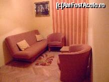 [P07] micul living -- intr-n apartament tv-ul era in leaving......suspendat pe perete iat in celalat apartament in dormitotul cu pat dublu » foto by iclaudiaisabela*
 - 
<span class="allrVoted glyphicon glyphicon-heart hidden" id="av51792"></span>
<a class="m-l-10 hidden" id="sv51792" onclick="voting_Foto_DelVot(,51792,2327)" role="button">șterge vot <span class="glyphicon glyphicon-remove"></span></a>
<a id="v951792" class=" c-red"  onclick="voting_Foto_SetVot(51792)" role="button"><span class="glyphicon glyphicon-heart-empty"></span> <b>LIKE</b> = Votează poza</a> <img class="hidden"  id="f51792W9" src="/imagini/loader.gif" border="0" /><span class="AjErrMes hidden" id="e51792ErM"></span>