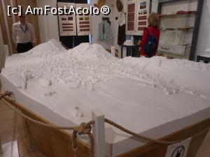 [P09] Sângeorgiu de Pădure - Castelul Rhédey. În Sala dedicată zonei Bezidu Nou. » foto by iulianic
 - 
<span class="allrVoted glyphicon glyphicon-heart hidden" id="av1373906"></span>
<a class="m-l-10 hidden" id="sv1373906" onclick="voting_Foto_DelVot(,1373906,2330)" role="button">șterge vot <span class="glyphicon glyphicon-remove"></span></a>
<a id="v91373906" class=" c-red"  onclick="voting_Foto_SetVot(1373906)" role="button"><span class="glyphicon glyphicon-heart-empty"></span> <b>LIKE</b> = Votează poza</a> <img class="hidden"  id="f1373906W9" src="/imagini/loader.gif" border="0" /><span class="AjErrMes hidden" id="e1373906ErM"></span>