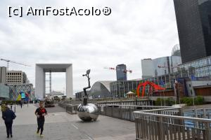 [P26] Grande Arche » foto by AZE
 - 
<span class="allrVoted glyphicon glyphicon-heart hidden" id="av892226"></span>
<a class="m-l-10 hidden" id="sv892226" onclick="voting_Foto_DelVot(,892226,2333)" role="button">șterge vot <span class="glyphicon glyphicon-remove"></span></a>
<a id="v9892226" class=" c-red"  onclick="voting_Foto_SetVot(892226)" role="button"><span class="glyphicon glyphicon-heart-empty"></span> <b>LIKE</b> = Votează poza</a> <img class="hidden"  id="f892226W9" src="/imagini/loader.gif" border="0" /><span class="AjErrMes hidden" id="e892226ErM"></span>