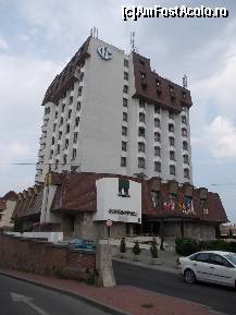[P01] Hotelul Continental - Targu Mures » foto by rodica1016
 - 
<span class="allrVoted glyphicon glyphicon-heart hidden" id="av431054"></span>
<a class="m-l-10 hidden" id="sv431054" onclick="voting_Foto_DelVot(,431054,2335)" role="button">șterge vot <span class="glyphicon glyphicon-remove"></span></a>
<a id="v9431054" class=" c-red"  onclick="voting_Foto_SetVot(431054)" role="button"><span class="glyphicon glyphicon-heart-empty"></span> <b>LIKE</b> = Votează poza</a> <img class="hidden"  id="f431054W9" src="/imagini/loader.gif" border="0" /><span class="AjErrMes hidden" id="e431054ErM"></span>