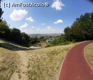 [P24] Panorama, tot de pe acolo. » foto by raluca banu
 - 
<span class="allrVoted glyphicon glyphicon-heart hidden" id="av1357099"></span>
<a class="m-l-10 hidden" id="sv1357099" onclick="voting_Foto_DelVot(,1357099,2335)" role="button">șterge vot <span class="glyphicon glyphicon-remove"></span></a>
<a id="v91357099" class=" c-red"  onclick="voting_Foto_SetVot(1357099)" role="button"><span class="glyphicon glyphicon-heart-empty"></span> <b>LIKE</b> = Votează poza</a> <img class="hidden"  id="f1357099W9" src="/imagini/loader.gif" border="0" /><span class="AjErrMes hidden" id="e1357099ErM"></span>