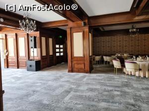 [P15] Aspecte din sala mare a restaurantului » foto by DOINITA
 - 
<span class="allrVoted glyphicon glyphicon-heart hidden" id="av1366066"></span>
<a class="m-l-10 hidden" id="sv1366066" onclick="voting_Foto_DelVot(,1366066,2346)" role="button">șterge vot <span class="glyphicon glyphicon-remove"></span></a>
<a id="v91366066" class=" c-red"  onclick="voting_Foto_SetVot(1366066)" role="button"><span class="glyphicon glyphicon-heart-empty"></span> <b>LIKE</b> = Votează poza</a> <img class="hidden"  id="f1366066W9" src="/imagini/loader.gif" border="0" /><span class="AjErrMes hidden" id="e1366066ErM"></span>