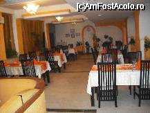 [P17] cel mai calduros loc din hotel:restaurantul » foto by geni
 - 
<span class="allrVoted glyphicon glyphicon-heart hidden" id="av58065"></span>
<a class="m-l-10 hidden" id="sv58065" onclick="voting_Foto_DelVot(,58065,2368)" role="button">șterge vot <span class="glyphicon glyphicon-remove"></span></a>
<a id="v958065" class=" c-red"  onclick="voting_Foto_SetVot(58065)" role="button"><span class="glyphicon glyphicon-heart-empty"></span> <b>LIKE</b> = Votează poza</a> <img class="hidden"  id="f58065W9" src="/imagini/loader.gif" border="0" /><span class="AjErrMes hidden" id="e58065ErM"></span>