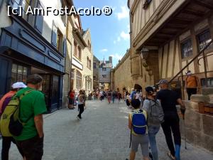 [P13] Plimbare prin satul Mont-Saint-Michel » foto by Mika
 - 
<span class="allrVoted glyphicon glyphicon-heart hidden" id="av1259546"></span>
<a class="m-l-10 hidden" id="sv1259546" onclick="voting_Foto_DelVot(,1259546,2372)" role="button">șterge vot <span class="glyphicon glyphicon-remove"></span></a>
<a id="v91259546" class=" c-red"  onclick="voting_Foto_SetVot(1259546)" role="button"><span class="glyphicon glyphicon-heart-empty"></span> <b>LIKE</b> = Votează poza</a> <img class="hidden"  id="f1259546W9" src="/imagini/loader.gif" border="0" /><span class="AjErrMes hidden" id="e1259546ErM"></span>