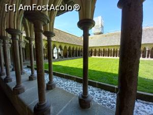 [P36] Claustrul » foto by Mika
 - 
<span class="allrVoted glyphicon glyphicon-heart hidden" id="av1259569"></span>
<a class="m-l-10 hidden" id="sv1259569" onclick="voting_Foto_DelVot(,1259569,2372)" role="button">șterge vot <span class="glyphicon glyphicon-remove"></span></a>
<a id="v91259569" class=" c-red"  onclick="voting_Foto_SetVot(1259569)" role="button"><span class="glyphicon glyphicon-heart-empty"></span> <b>LIKE</b> = Votează poza</a> <img class="hidden"  id="f1259569W9" src="/imagini/loader.gif" border="0" /><span class="AjErrMes hidden" id="e1259569ErM"></span>