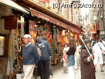 [P12] pe drumul de intoarcere , pe stradutele inguste , toti cumpara (ori doar admira )suveniruri ... » foto by ileana45
 - 
<span class="allrVoted glyphicon glyphicon-heart hidden" id="av93682"></span>
<a class="m-l-10 hidden" id="sv93682" onclick="voting_Foto_DelVot(,93682,2372)" role="button">șterge vot <span class="glyphicon glyphicon-remove"></span></a>
<a id="v993682" class=" c-red"  onclick="voting_Foto_SetVot(93682)" role="button"><span class="glyphicon glyphicon-heart-empty"></span> <b>LIKE</b> = Votează poza</a> <img class="hidden"  id="f93682W9" src="/imagini/loader.gif" border="0" /><span class="AjErrMes hidden" id="e93682ErM"></span>