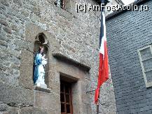 [P13] Fecioara cu pruncul , de veghe la manastire ,(dar si )la drapelul Frantei . Firida in care se afla are forma florii de crin , care era insemnul regalitatii . » foto by ileana45
 - 
<span class="allrVoted glyphicon glyphicon-heart hidden" id="av93683"></span>
<a class="m-l-10 hidden" id="sv93683" onclick="voting_Foto_DelVot(,93683,2372)" role="button">șterge vot <span class="glyphicon glyphicon-remove"></span></a>
<a id="v993683" class=" c-red"  onclick="voting_Foto_SetVot(93683)" role="button"><span class="glyphicon glyphicon-heart-empty"></span> <b>LIKE</b> = Votează poza</a> <img class="hidden"  id="f93683W9" src="/imagini/loader.gif" border="0" /><span class="AjErrMes hidden" id="e93683ErM"></span>