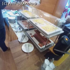 [P05] Mic dejun bogat fet » foto by gianimary
 - 
<span class="allrVoted glyphicon glyphicon-heart hidden" id="av1350339"></span>
<a class="m-l-10 hidden" id="sv1350339" onclick="voting_Foto_DelVot(,1350339,2379)" role="button">șterge vot <span class="glyphicon glyphicon-remove"></span></a>
<a id="v91350339" class=" c-red"  onclick="voting_Foto_SetVot(1350339)" role="button"><span class="glyphicon glyphicon-heart-empty"></span> <b>LIKE</b> = Votează poza</a> <img class="hidden"  id="f1350339W9" src="/imagini/loader.gif" border="0" /><span class="AjErrMes hidden" id="e1350339ErM"></span>