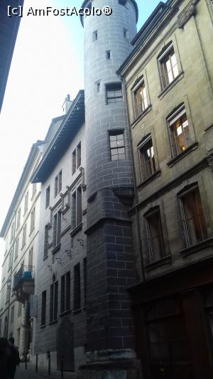 [P10] Casa Tavel » foto by Mitica49
 - 
<span class="allrVoted glyphicon glyphicon-heart hidden" id="av1042942"></span>
<a class="m-l-10 hidden" id="sv1042942" onclick="voting_Foto_DelVot(,1042942,2384)" role="button">șterge vot <span class="glyphicon glyphicon-remove"></span></a>
<a id="v91042942" class=" c-red"  onclick="voting_Foto_SetVot(1042942)" role="button"><span class="glyphicon glyphicon-heart-empty"></span> <b>LIKE</b> = Votează poza</a> <img class="hidden"  id="f1042942W9" src="/imagini/loader.gif" border="0" /><span class="AjErrMes hidden" id="e1042942ErM"></span>