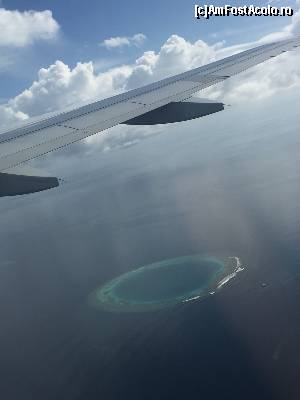 [P31] Maldive vazut din avion » foto by robert
 - 
<span class="allrVoted glyphicon glyphicon-heart hidden" id="av672398"></span>
<a class="m-l-10 hidden" id="sv672398" onclick="voting_Foto_DelVot(,672398,2393)" role="button">șterge vot <span class="glyphicon glyphicon-remove"></span></a>
<a id="v9672398" class=" c-red"  onclick="voting_Foto_SetVot(672398)" role="button"><span class="glyphicon glyphicon-heart-empty"></span> <b>LIKE</b> = Votează poza</a> <img class="hidden"  id="f672398W9" src="/imagini/loader.gif" border="0" /><span class="AjErrMes hidden" id="e672398ErM"></span>