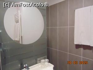 [P11] baia camera 121 hotel My Continental » foto by Yolanda
 - 
<span class="allrVoted glyphicon glyphicon-heart hidden" id="av1478482"></span>
<a class="m-l-10 hidden" id="sv1478482" onclick="voting_Foto_DelVot(,1478482,2423)" role="button">șterge vot <span class="glyphicon glyphicon-remove"></span></a>
<a id="v91478482" class=" c-red"  onclick="voting_Foto_SetVot(1478482)" role="button"><span class="glyphicon glyphicon-heart-empty"></span> <b>LIKE</b> = Votează poza</a> <img class="hidden"  id="f1478482W9" src="/imagini/loader.gif" border="0" /><span class="AjErrMes hidden" id="e1478482ErM"></span>