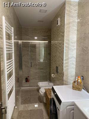 [P05] Apartament Coquette Brasov. Baia mica de pe hol. » foto by Floria
 - 
<span class="allrVoted glyphicon glyphicon-heart hidden" id="av1484962"></span>
<a class="m-l-10 hidden" id="sv1484962" onclick="voting_Foto_DelVot(,1484962,2429)" role="button">șterge vot <span class="glyphicon glyphicon-remove"></span></a>
<a id="v91484962" class=" c-red"  onclick="voting_Foto_SetVot(1484962)" role="button"><span class="glyphicon glyphicon-heart-empty"></span> <b>LIKE</b> = Votează poza</a> <img class="hidden"  id="f1484962W9" src="/imagini/loader.gif" border="0" /><span class="AjErrMes hidden" id="e1484962ErM"></span>