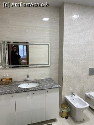 [P06] Apartament Coquette Brasov. Baia dormitorului. » foto by Floria
 - 
<span class="allrVoted glyphicon glyphicon-heart hidden" id="av1484963"></span>
<a class="m-l-10 hidden" id="sv1484963" onclick="voting_Foto_DelVot(,1484963,2429)" role="button">șterge vot <span class="glyphicon glyphicon-remove"></span></a>
<a id="v91484963" class=" c-red"  onclick="voting_Foto_SetVot(1484963)" role="button"><span class="glyphicon glyphicon-heart-empty"></span> <b>LIKE</b> = Votează poza</a> <img class="hidden"  id="f1484963W9" src="/imagini/loader.gif" border="0" /><span class="AjErrMes hidden" id="e1484963ErM"></span>