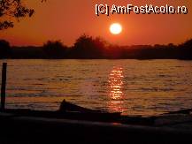 [P16] Spectacolul apusului de soare  ( twilight versus sunrise) » foto by TORA INGRID
 - 
<span class="allrVoted glyphicon glyphicon-heart hidden" id="av81741"></span>
<a class="m-l-10 hidden" id="sv81741" onclick="voting_Foto_DelVot(,81741,2441)" role="button">șterge vot <span class="glyphicon glyphicon-remove"></span></a>
<a id="v981741" class=" c-red"  onclick="voting_Foto_SetVot(81741)" role="button"><span class="glyphicon glyphicon-heart-empty"></span> <b>LIKE</b> = Votează poza</a> <img class="hidden"  id="f81741W9" src="/imagini/loader.gif" border="0" /><span class="AjErrMes hidden" id="e81741ErM"></span>