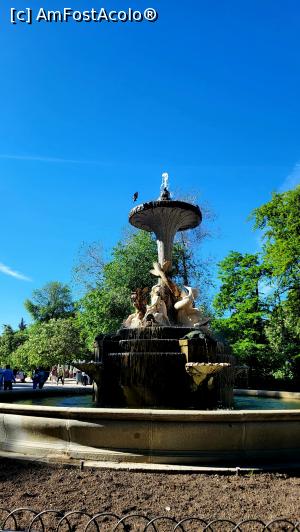 [P28] Fântână în parcul Retiro » foto by k-lator
 - 
<span class="allrVoted glyphicon glyphicon-heart hidden" id="av1373689"></span>
<a class="m-l-10 hidden" id="sv1373689" onclick="voting_Foto_DelVot(,1373689,2442)" role="button">șterge vot <span class="glyphicon glyphicon-remove"></span></a>
<a id="v91373689" class=" c-red"  onclick="voting_Foto_SetVot(1373689)" role="button"><span class="glyphicon glyphicon-heart-empty"></span> <b>LIKE</b> = Votează poza</a> <img class="hidden"  id="f1373689W9" src="/imagini/loader.gif" border="0" /><span class="AjErrMes hidden" id="e1373689ErM"></span>