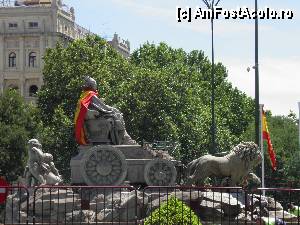 [P02] zeita Cibeles impodobita de sarbatoare » foto by barbu minel
 - 
<span class="allrVoted glyphicon glyphicon-heart hidden" id="av337356"></span>
<a class="m-l-10 hidden" id="sv337356" onclick="voting_Foto_DelVot(,337356,2442)" role="button">șterge vot <span class="glyphicon glyphicon-remove"></span></a>
<a id="v9337356" class=" c-red"  onclick="voting_Foto_SetVot(337356)" role="button"><span class="glyphicon glyphicon-heart-empty"></span> <b>LIKE</b> = Votează poza</a> <img class="hidden"  id="f337356W9" src="/imagini/loader.gif" border="0" /><span class="AjErrMes hidden" id="e337356ErM"></span>