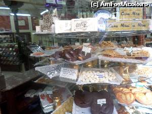 [P11] Casa Mira este recunoscuta pentru dulciuri si produse de patiserie » foto by amero
 - 
<span class="allrVoted glyphicon glyphicon-heart hidden" id="av609142"></span>
<a class="m-l-10 hidden" id="sv609142" onclick="voting_Foto_DelVot(,609142,2442)" role="button">șterge vot <span class="glyphicon glyphicon-remove"></span></a>
<a id="v9609142" class=" c-red"  onclick="voting_Foto_SetVot(609142)" role="button"><span class="glyphicon glyphicon-heart-empty"></span> <b>LIKE</b> = Votează poza</a> <img class="hidden"  id="f609142W9" src="/imagini/loader.gif" border="0" /><span class="AjErrMes hidden" id="e609142ErM"></span>