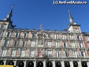 [P08] Plazza Mayor, cladirea monumentala cu doua turnuri a breslei brutarilor » foto by amero
 - 
<span class="allrVoted glyphicon glyphicon-heart hidden" id="av610523"></span>
<a class="m-l-10 hidden" id="sv610523" onclick="voting_Foto_DelVot(,610523,2442)" role="button">șterge vot <span class="glyphicon glyphicon-remove"></span></a>
<a id="v9610523" class=" c-red"  onclick="voting_Foto_SetVot(610523)" role="button"><span class="glyphicon glyphicon-heart-empty"></span> <b>LIKE</b> = Votează poza</a> <img class="hidden"  id="f610523W9" src="/imagini/loader.gif" border="0" /><span class="AjErrMes hidden" id="e610523ErM"></span>
