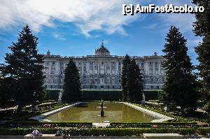 [P10] Jardines del Sabatini si Palatul Regal vazut din spate » foto by Muffin2009*
 - 
<span class="allrVoted glyphicon glyphicon-heart hidden" id="av486497"></span>
<a class="m-l-10 hidden" id="sv486497" onclick="voting_Foto_DelVot(,486497,2442)" role="button">șterge vot <span class="glyphicon glyphicon-remove"></span></a>
<a id="v9486497" class=" c-red"  onclick="voting_Foto_SetVot(486497)" role="button"><span class="glyphicon glyphicon-heart-empty"></span> <b>LIKE</b> = Votează poza</a> <img class="hidden"  id="f486497W9" src="/imagini/loader.gif" border="0" /><span class="AjErrMes hidden" id="e486497ErM"></span>