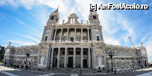 [P15] Catedral de la Almudena cu a sa fata in stil neoclasic » foto by Muffin2009*
 - 
<span class="allrVoted glyphicon glyphicon-heart hidden" id="av486502"></span>
<a class="m-l-10 hidden" id="sv486502" onclick="voting_Foto_DelVot(,486502,2442)" role="button">șterge vot <span class="glyphicon glyphicon-remove"></span></a>
<a id="v9486502" class=" c-red"  onclick="voting_Foto_SetVot(486502)" role="button"><span class="glyphicon glyphicon-heart-empty"></span> <b>LIKE</b> = Votează poza</a> <img class="hidden"  id="f486502W9" src="/imagini/loader.gif" border="0" /><span class="AjErrMes hidden" id="e486502ErM"></span>