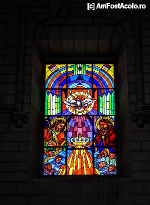 [P39] Catedral de la Almudena, vitraliu » foto by Muffin2009*
 - 
<span class="allrVoted glyphicon glyphicon-heart hidden" id="av486526"></span>
<a class="m-l-10 hidden" id="sv486526" onclick="voting_Foto_DelVot(,486526,2442)" role="button">șterge vot <span class="glyphicon glyphicon-remove"></span></a>
<a id="v9486526" class=" c-red"  onclick="voting_Foto_SetVot(486526)" role="button"><span class="glyphicon glyphicon-heart-empty"></span> <b>LIKE</b> = Votează poza</a> <img class="hidden"  id="f486526W9" src="/imagini/loader.gif" border="0" /><span class="AjErrMes hidden" id="e486526ErM"></span>