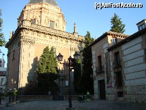 [P25] Cartierul La Latina, la orele diminetii si biserica San Andres » foto by mireille
 - 
<span class="allrVoted glyphicon glyphicon-heart hidden" id="av684077"></span>
<a class="m-l-10 hidden" id="sv684077" onclick="voting_Foto_DelVot(,684077,2442)" role="button">șterge vot <span class="glyphicon glyphicon-remove"></span></a>
<a id="v9684077" class=" c-red"  onclick="voting_Foto_SetVot(684077)" role="button"><span class="glyphicon glyphicon-heart-empty"></span> <b>LIKE</b> = Votează poza</a> <img class="hidden"  id="f684077W9" src="/imagini/loader.gif" border="0" /><span class="AjErrMes hidden" id="e684077ErM"></span>