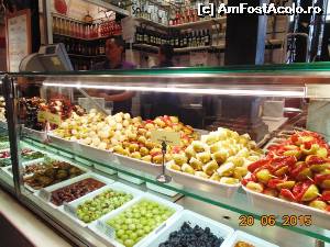 [P07] Mercado de San Miguel.  » foto by melena
 - 
<span class="allrVoted glyphicon glyphicon-heart hidden" id="av682157"></span>
<a class="m-l-10 hidden" id="sv682157" onclick="voting_Foto_DelVot(,682157,2442)" role="button">șterge vot <span class="glyphicon glyphicon-remove"></span></a>
<a id="v9682157" class=" c-red"  onclick="voting_Foto_SetVot(682157)" role="button"><span class="glyphicon glyphicon-heart-empty"></span> <b>LIKE</b> = Votează poza</a> <img class="hidden"  id="f682157W9" src="/imagini/loader.gif" border="0" /><span class="AjErrMes hidden" id="e682157ErM"></span>