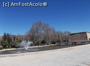 [P21] Fantana arteziana care margineste Templul Debod!  » foto by balasa violeta
 - 
<span class="allrVoted glyphicon glyphicon-heart hidden" id="av742364"></span>
<a class="m-l-10 hidden" id="sv742364" onclick="voting_Foto_DelVot(,742364,2442)" role="button">șterge vot <span class="glyphicon glyphicon-remove"></span></a>
<a id="v9742364" class=" c-red"  onclick="voting_Foto_SetVot(742364)" role="button"><span class="glyphicon glyphicon-heart-empty"></span> <b>LIKE</b> = Votează poza</a> <img class="hidden"  id="f742364W9" src="/imagini/loader.gif" border="0" /><span class="AjErrMes hidden" id="e742364ErM"></span>