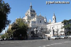 [P05] Catedrala Almudena » foto by Locomotiva
 - 
<span class="allrVoted glyphicon glyphicon-heart hidden" id="av574549"></span>
<a class="m-l-10 hidden" id="sv574549" onclick="voting_Foto_DelVot(,574549,2442)" role="button">șterge vot <span class="glyphicon glyphicon-remove"></span></a>
<a id="v9574549" class=" c-red"  onclick="voting_Foto_SetVot(574549)" role="button"><span class="glyphicon glyphicon-heart-empty"></span> <b>LIKE</b> = Votează poza</a> <img class="hidden"  id="f574549W9" src="/imagini/loader.gif" border="0" /><span class="AjErrMes hidden" id="e574549ErM"></span>
