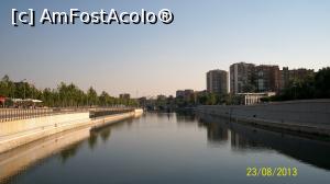 [P03] Madrid Rio. Raul Manzanares a fost amenajat astfel incat sa para un rau adevarat. Gurile rele spun ca daca te duci dupa ce se termina zona amenajata, vei vedea un parau.  » foto by cristina47*
 - 
<span class="allrVoted glyphicon glyphicon-heart hidden" id="av743311"></span>
<a class="m-l-10 hidden" id="sv743311" onclick="voting_Foto_DelVot(,743311,2442)" role="button">șterge vot <span class="glyphicon glyphicon-remove"></span></a>
<a id="v9743311" class=" c-red"  onclick="voting_Foto_SetVot(743311)" role="button"><span class="glyphicon glyphicon-heart-empty"></span> <b>LIKE</b> = Votează poza</a> <img class="hidden"  id="f743311W9" src="/imagini/loader.gif" border="0" /><span class="AjErrMes hidden" id="e743311ErM"></span>