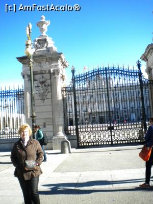 [P19] piata PALATULUI. REGII SPANIEI ERAU HABSBURGI SI NU E DE MIRARE LA PALATUL LOR SEAMANA CU MAI TOATE DIN EUROPA. DE, daca erau frati, veri, aveau aceleasi gusturi, plus dorul de casa...  » foto by rodirodicuta
 - 
<span class="allrVoted glyphicon glyphicon-heart hidden" id="av739640"></span>
<a class="m-l-10 hidden" id="sv739640" onclick="voting_Foto_DelVot(,739640,2442)" role="button">șterge vot <span class="glyphicon glyphicon-remove"></span></a>
<a id="v9739640" class=" c-red"  onclick="voting_Foto_SetVot(739640)" role="button"><span class="glyphicon glyphicon-heart-empty"></span> <b>LIKE</b> = Votează poza</a> <img class="hidden"  id="f739640W9" src="/imagini/loader.gif" border="0" /><span class="AjErrMes hidden" id="e739640ErM"></span>