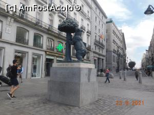 [P15] Statuia ursului<i> </i>(El Oso y El Madroño), Puerta del Sol » foto by irinad
 - 
<span class="allrVoted glyphicon glyphicon-heart hidden" id="av1277693"></span>
<a class="m-l-10 hidden" id="sv1277693" onclick="voting_Foto_DelVot(,1277693,2442)" role="button">șterge vot <span class="glyphicon glyphicon-remove"></span></a>
<a id="v91277693" class=" c-red"  onclick="voting_Foto_SetVot(1277693)" role="button"><span class="glyphicon glyphicon-heart-empty"></span> <b>LIKE</b> = Votează poza</a> <img class="hidden"  id="f1277693W9" src="/imagini/loader.gif" border="0" /><span class="AjErrMes hidden" id="e1277693ErM"></span>