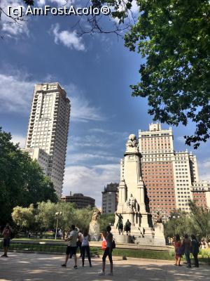 [P01] Plaza de Espana (doua dintre cele mai inalte cladiri din Madrid)  » foto by TinaK
 - 
<span class="allrVoted glyphicon glyphicon-heart hidden" id="av884449"></span>
<a class="m-l-10 hidden" id="sv884449" onclick="voting_Foto_DelVot(,884449,2442)" role="button">șterge vot <span class="glyphicon glyphicon-remove"></span></a>
<a id="v9884449" class=" c-red"  onclick="voting_Foto_SetVot(884449)" role="button"><span class="glyphicon glyphicon-heart-empty"></span> <b>LIKE</b> = Votează poza</a> <img class="hidden"  id="f884449W9" src="/imagini/loader.gif" border="0" /><span class="AjErrMes hidden" id="e884449ErM"></span>