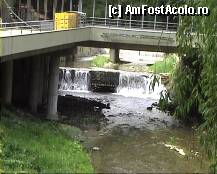 [P16] Mini cascada văzută din lateralul hotelului. » foto by adigogu
 - 
<span class="allrVoted glyphicon glyphicon-heart hidden" id="av104151"></span>
<a class="m-l-10 hidden" id="sv104151" onclick="voting_Foto_DelVot(,104151,2457)" role="button">șterge vot <span class="glyphicon glyphicon-remove"></span></a>
<a id="v9104151" class=" c-red"  onclick="voting_Foto_SetVot(104151)" role="button"><span class="glyphicon glyphicon-heart-empty"></span> <b>LIKE</b> = Votează poza</a> <img class="hidden"  id="f104151W9" src="/imagini/loader.gif" border="0" /><span class="AjErrMes hidden" id="e104151ErM"></span>