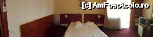 [P04] Camera foarte spatioasa si utilata, cu minibar cu preturi decente ex: 6 lei / bere Stella Artois » foto by maximus1976
 - 
<span class="allrVoted glyphicon glyphicon-heart hidden" id="av479601"></span>
<a class="m-l-10 hidden" id="sv479601" onclick="voting_Foto_DelVot(,479601,2460)" role="button">șterge vot <span class="glyphicon glyphicon-remove"></span></a>
<a id="v9479601" class=" c-red"  onclick="voting_Foto_SetVot(479601)" role="button"><span class="glyphicon glyphicon-heart-empty"></span> <b>LIKE</b> = Votează poza</a> <img class="hidden"  id="f479601W9" src="/imagini/loader.gif" border="0" /><span class="AjErrMes hidden" id="e479601ErM"></span>