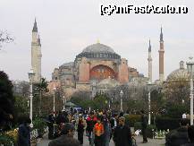 [P17] Hagia Sophia » foto by lizuk
 - 
<span class="allrVoted glyphicon glyphicon-heart hidden" id="av24340"></span>
<a class="m-l-10 hidden" id="sv24340" onclick="voting_Foto_DelVot(,24340,2468)" role="button">șterge vot <span class="glyphicon glyphicon-remove"></span></a>
<a id="v924340" class=" c-red"  onclick="voting_Foto_SetVot(24340)" role="button"><span class="glyphicon glyphicon-heart-empty"></span> <b>LIKE</b> = Votează poza</a> <img class="hidden"  id="f24340W9" src="/imagini/loader.gif" border="0" /><span class="AjErrMes hidden" id="e24340ErM"></span>