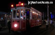 [P14] Tramvaiul de epocă funcţional şi foarte bine conservat de pe strada Independenţei, cea mai tare zonă turistică din Istanbul, aflată în Taksim. » foto by bose
 - 
<span class="allrVoted glyphicon glyphicon-heart hidden" id="av141633"></span>
<a class="m-l-10 hidden" id="sv141633" onclick="voting_Foto_DelVot(,141633,2468)" role="button">șterge vot <span class="glyphicon glyphicon-remove"></span></a>
<a id="v9141633" class=" c-red"  onclick="voting_Foto_SetVot(141633)" role="button"><span class="glyphicon glyphicon-heart-empty"></span> <b>LIKE</b> = Votează poza</a> <img class="hidden"  id="f141633W9" src="/imagini/loader.gif" border="0" /><span class="AjErrMes hidden" id="e141633ErM"></span>
