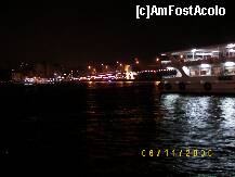 [P20] Podul Galata, noaptea, poate cel mai renumit pod din Istanbul. Sub nivelul şoselei, pe o parte şi pe alta a podului se găsesc zeci de restaurante cu specific turcesc sau pescăresc unde se mănâncă excelent la preţuri foarte bune. » foto by bose
 - 
<span class="allrVoted glyphicon glyphicon-heart hidden" id="av142612"></span>
<a class="m-l-10 hidden" id="sv142612" onclick="voting_Foto_DelVot(,142612,2468)" role="button">șterge vot <span class="glyphicon glyphicon-remove"></span></a>
<a id="v9142612" class=" c-red"  onclick="voting_Foto_SetVot(142612)" role="button"><span class="glyphicon glyphicon-heart-empty"></span> <b>LIKE</b> = Votează poza</a> <img class="hidden"  id="f142612W9" src="/imagini/loader.gif" border="0" /><span class="AjErrMes hidden" id="e142612ErM"></span>
