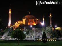 [P27] Aya Sophia fotografiată noaptea - o minune a arhitecturii, chiar si azi. » foto by bose
 - 
<span class="allrVoted glyphicon glyphicon-heart hidden" id="av143085"></span>
<a class="m-l-10 hidden" id="sv143085" onclick="voting_Foto_DelVot(,143085,2468)" role="button">șterge vot <span class="glyphicon glyphicon-remove"></span></a>
<a id="v9143085" class=" c-red"  onclick="voting_Foto_SetVot(143085)" role="button"><span class="glyphicon glyphicon-heart-empty"></span> <b>LIKE</b> = Votează poza</a> <img class="hidden"  id="f143085W9" src="/imagini/loader.gif" border="0" /><span class="AjErrMes hidden" id="e143085ErM"></span>