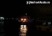 [P04] Un vaporaş cu care se fac traversări ale Bosforului, seara târziu. » foto by bose
 - 
<span class="allrVoted glyphicon glyphicon-heart hidden" id="av141505"></span>
<a class="m-l-10 hidden" id="sv141505" onclick="voting_Foto_DelVot(,141505,2468)" role="button">șterge vot <span class="glyphicon glyphicon-remove"></span></a>
<a id="v9141505" class=" c-red"  onclick="voting_Foto_SetVot(141505)" role="button"><span class="glyphicon glyphicon-heart-empty"></span> <b>LIKE</b> = Votează poza</a> <img class="hidden"  id="f141505W9" src="/imagini/loader.gif" border="0" /><span class="AjErrMes hidden" id="e141505ErM"></span>