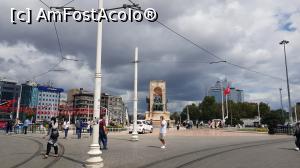 [P04] Taksim Square si monumentul » foto by PovesteaYT
 - 
<span class="allrVoted glyphicon glyphicon-heart hidden" id="av1295040"></span>
<a class="m-l-10 hidden" id="sv1295040" onclick="voting_Foto_DelVot(,1295040,2468)" role="button">șterge vot <span class="glyphicon glyphicon-remove"></span></a>
<a id="v91295040" class=" c-red"  onclick="voting_Foto_SetVot(1295040)" role="button"><span class="glyphicon glyphicon-heart-empty"></span> <b>LIKE</b> = Votează poza</a> <img class="hidden"  id="f1295040W9" src="/imagini/loader.gif" border="0" /><span class="AjErrMes hidden" id="e1295040ErM"></span>