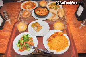 [P22] Specialitati la un restaurant impinge -tava de pe strada Istiklal. Loc frecventat de turisti dar si de foarte multi localnici. Cost aprox 35 lire.  » foto by alunelu69
 - 
<span class="allrVoted glyphicon glyphicon-heart hidden" id="av508658"></span>
<a class="m-l-10 hidden" id="sv508658" onclick="voting_Foto_DelVot(,508658,2468)" role="button">șterge vot <span class="glyphicon glyphicon-remove"></span></a>
<a id="v9508658" class=" c-red"  onclick="voting_Foto_SetVot(508658)" role="button"><span class="glyphicon glyphicon-heart-empty"></span> <b>LIKE</b> = Votează poza</a> <img class="hidden"  id="f508658W9" src="/imagini/loader.gif" border="0" /><span class="AjErrMes hidden" id="e508658ErM"></span>