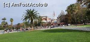 [P03] Parcul din fata Moscheiei Albastre. » foto by VICIANA
 - 
<span class="allrVoted glyphicon glyphicon-heart hidden" id="av1201877"></span>
<a class="m-l-10 hidden" id="sv1201877" onclick="voting_Foto_DelVot(,1201877,2468)" role="button">șterge vot <span class="glyphicon glyphicon-remove"></span></a>
<a id="v91201877" class=" c-red"  onclick="voting_Foto_SetVot(1201877)" role="button"><span class="glyphicon glyphicon-heart-empty"></span> <b>LIKE</b> = Votează poza</a> <img class="hidden"  id="f1201877W9" src="/imagini/loader.gif" border="0" /><span class="AjErrMes hidden" id="e1201877ErM"></span>