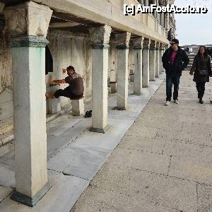 [P14] locuri pentru ablatiunea ritualica de la moscheia Albastra » foto by fotonicu
 - 
<span class="allrVoted glyphicon glyphicon-heart hidden" id="av394934"></span>
<a class="m-l-10 hidden" id="sv394934" onclick="voting_Foto_DelVot(,394934,2468)" role="button">șterge vot <span class="glyphicon glyphicon-remove"></span></a>
<a id="v9394934" class=" c-red"  onclick="voting_Foto_SetVot(394934)" role="button"><span class="glyphicon glyphicon-heart-empty"></span> <b>LIKE</b> = Votează poza</a> <img class="hidden"  id="f394934W9" src="/imagini/loader.gif" border="0" /><span class="AjErrMes hidden" id="e394934ErM"></span>