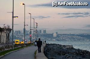 [P21] promenada pe autostrada Kenedy, spre podul Galata, de-a lungul marii MARMARA » foto by fotonicu
 - 
<span class="allrVoted glyphicon glyphicon-heart hidden" id="av394941"></span>
<a class="m-l-10 hidden" id="sv394941" onclick="voting_Foto_DelVot(,394941,2468)" role="button">șterge vot <span class="glyphicon glyphicon-remove"></span></a>
<a id="v9394941" class=" c-red"  onclick="voting_Foto_SetVot(394941)" role="button"><span class="glyphicon glyphicon-heart-empty"></span> <b>LIKE</b> = Votează poza</a> <img class="hidden"  id="f394941W9" src="/imagini/loader.gif" border="0" /><span class="AjErrMes hidden" id="e394941ErM"></span>